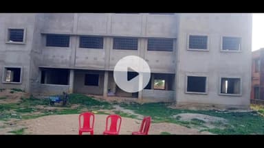 मदनपुर: ताराडीह में ₹1 करोड़ 82 लाख की लागत से बन रहे भवन के वर्षों से अधूरा रहने से शैक्षणिक कार्य में परेशानी