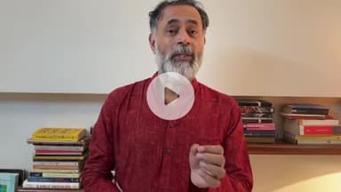 सिर्फ चोरी नहीं, अब सीनाज़ोरी

चुनाव आयोग से जवाब की उम्मीद थी,
मिली सिर्फ लफ़्फ़ाज़ी और सीनाज़ोरी।

#VoterList #ElectoralTransparency