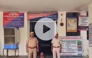 बारां: कोटडी सुंडा रोड पर सदर थाना पुलिस ने एक आरोपी को गिरफ्तार कर 55 अवैध देशी शराब के पव्वे किए बरामद