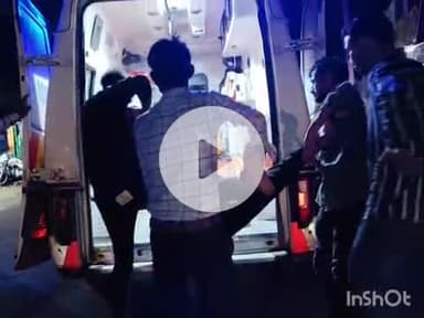 बल्देवगढ़: बल्देवगढ़-बम्होरी तिगैला पर दो युवक मिले अचेत, डायल 100 और 108 से भेजे गए स्वास्थ्य केंद्र