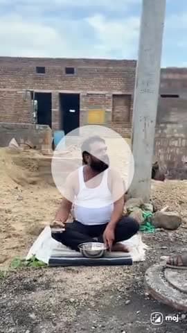 “Breaking News: Aaj hasi free me milegi sirf yahan 😂📰”

#PublicComedy #FunnyNews #LOLmoment #PublicMasti #TrendingOn@