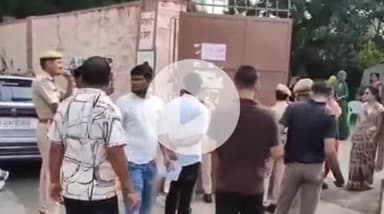 बाड़मेर: बाड़मेर में कड़ी सुरक्षा व्यवस्था के बीच पटवारी भर्ती परीक्षा का आयोजन हुआ