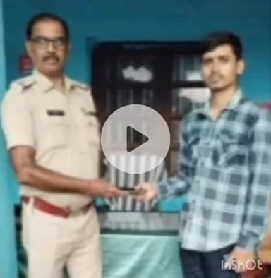 बेगूसराय: बेगूसराय पुलिस ने ऑपरेशन मुस्कान के तहत गुम हुए 2 मोबाइल उनके मालिकों को सौंपे