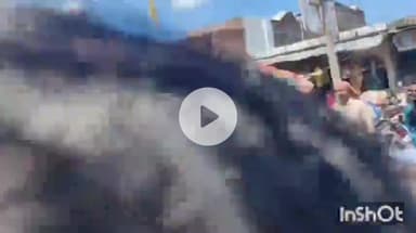 नानपारा: बाबागंज चौराहे पर किसानों ने यूरिया की कमी को लेकर किया प्रदर्शन, हाईवे किया जाम