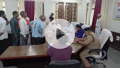 फतेहाबाद: फतेहाबाद तहसील मुख्यालय पर आयोजित संपूर्ण समाधान दिवस में आईएएस स्वाति शर्मा ने सुनीं जनता की समस्याएं