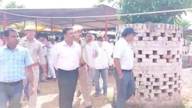 बहराइच: बहराइच डीएम ने गो-आश्रय स्थलों का किया निरीक्षण, संरक्षित गोवंशों की व्यवस्थाओं के लिए दिए आवश्यक दिशा निर्देश