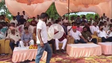 लंभुआ: संसारीपुर में कबड्डी प्रतियोगिता का हुआ आयोजन, दिलावलपुर की टीम बनी विजेता व संसारीपुर की टीम रही दूसरे स्थान पर