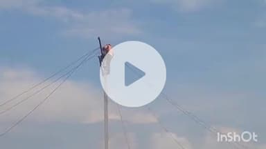 बुदनी: मुंडन कंट्रेशन कंपनी द्वारा विद्युत लाइन शिफ्टिंग में बिना सुरक्षा उपकरणों के मजदूरों से काम