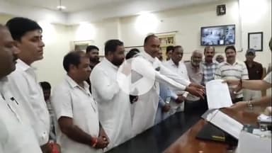 झालरापाटन: कांग्रेस नेताओं ने मिनी सचिवालय में DM को ज्ञापन देकर पूर्व मंत्री की पत्नी पर ACB में दर्ज केस को रद्द करने की मांग की