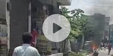 फतुहा: स्टेशन रोड स्थित अस्पताल के बगल वाली गली में एक बाइक में अचानक लगी आग