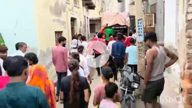 चूरू: चूरू में हरि झंडी दिखाकर बाबा रामदेव ने पैदल यात्रियों के जत्थे को किया रवाना