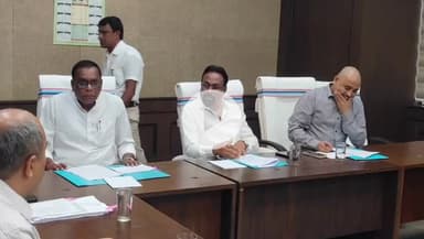 बगोदर: बगोदर विधायक विधानसभा निवेदन समिति की विभागीय बैठक में शामिल हुए