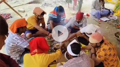 पडरौना: सिधुआँ-हिरनहा गांव में कान्हा सेवा समिति ने धूमधाम से मनाई कृष्ण जन्माष्टमी, शोभायात्रा में उमड़ी लोगों की भीड़