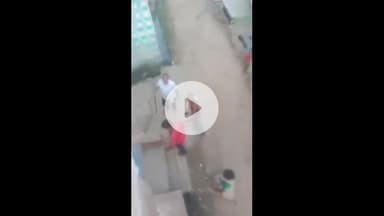 झांसी: बड़ागांव थाना क्षेत्र के पारीछा में दबंगों ने घर में घुसकर पीड़ित परिवार पर किया हमला, वृद्ध महिला का हाथ टूटा