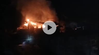 मधेपुरा: मानिकपुर में शॉर्ट सर्किट से घर में भीषण आग, लाखों की संपत्ति जलकर राख