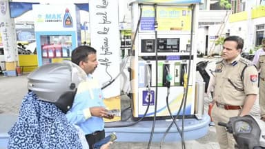 सहारनपुर: वरिष्ठ पुलिस अधीक्षक ने नो हेलमेट नो फ्यूल अभियान के तहत कोर्ट रोड स्थित पेट्रोल पंप का किया आकस्मिक निरीक्षण