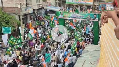 ये वोटर अधिकार यात्रा है - वोट चोरी के खिलाफ़ विराट जनांदोलन...

और, ये रही अधिकार मांगते 'मतदाताओं की फौज'!
बिहार..