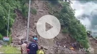 भटवाड़ी: डबरानी के पास गंगोत्री हाईवे के जोखिम वाले हिस्से से पोकलैंड मशीनें आरपार हो गई हैं