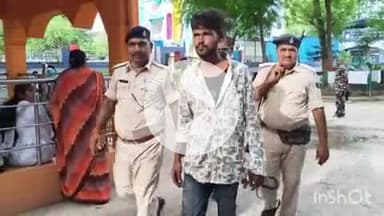 भभुआ: भभुआ प्रोफेसर कॉलोनी वार्ड 4 से एक लड़की के हाथ से मोबाइल छिनकर भाग रहा युवक को लोगों ने पीटा और पुलिस के हवाले किया