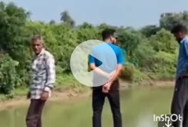 बारां: शहर के फूसंरा रोड पर दबंगों ने ढाबे का ताला तोड़कर फ्रिज, गैस सिलेंडर समेत कीमती सामान तालाब में फेंका