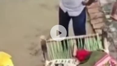 नूह: भड़ंगाका गांव में बारिश के पानी से घिरी गर्भवती महिला का वीडियो सोशल मीडिया पर हुआ वायरल