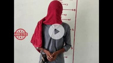 नबीनगर: शंकरपुर के लोगों ने एक चोर को पकड़कर थाने को सुपुर्द किया, एक बैटरी बरामद