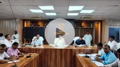 सुल्तानपुर: डीएम की अध्यक्षता में कलेक्ट्रेट सभागार में जिला पोषण समिति की बैठक आयोजित हुई