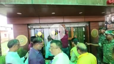 हज़ारीबाग: हजारीबाग फोरलेन पर पुलिस की बड़ी कार्रवाई, छह होटल सील, 23 युवक-युवतियां हिरासत में