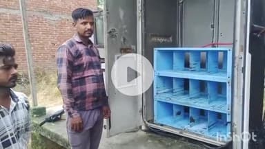 छिबरामऊ: माधौव नगर में चोरों ने मोबाइल टावर को बनाया निशाना, 12 बैटरी और अन्य कीमती सामान किया पार, पुलिस जांच में जुटी