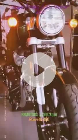 तुझको न .. 😘 
#royalenfield #supermeteor650 #gorrila450 #bollywood #rkmotors #saiyarasong❤️ #saiyaara #ahaanpandey❤️ #aneetpadda❣️ #desire #bike #rider #maharajganj #love #passion #motivation #bulletl