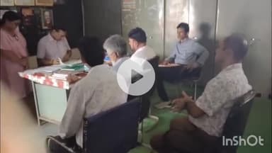 आमला: नर्मदापुरम संभाग के संयुक्त संचालक ने अंधारिया व ससुद्रा स्कूलों का निरीक्षण किया, टूटे फर्नीचर पर जताई नाराज़गी