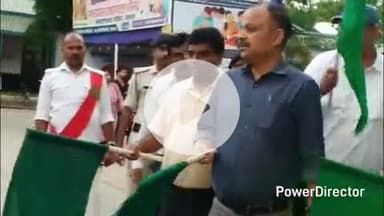 कहरा: समाहरणालय परिसर से DM ने मोबाइल डेमोस्ट्रेशन वैन को हरी झंडी दिखाकर रवाना किया, मतदाताओं को करेगा जागरूक