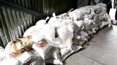 भटवाड़ी: मौसम साफ होते ही MI 17 से हर्षिल पहुंची रसद