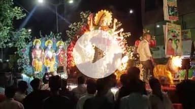 फतेहाबाद: कस्बा फतेहाबाद में कंस मेले में निकाली गई बिहारी जी की शोभायात्रा, उमड़ी लोगों की भारी भीड़