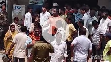 अरवल: महावीर चौक के पास सड़क हादसे में दो दोस्तों की मौत के बाद पुलिस ने शवों की शिनाख्त की