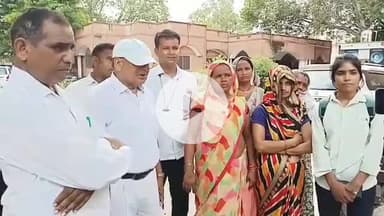 मथुरा: जलभराव और बंदरों की समस्या को लेकर DM ऑफिस पहुंचे मोतीकुंज एक्सटेंशन, चन्दनवन कॉलोनी व पन्ना पोखर के लोग #jansamasya