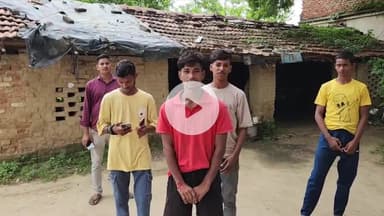 भदोही: डूहिया निवासी शिवा यादव का अनोखा करतब, गर्दन और सिर को पीछे की तरफ घुमा कर लोगों को कर रहा हैरान