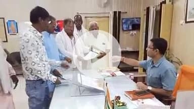 लाडपुरा: सफाई कर्मचारियों की भर्ती में गड़बड़ी को लेकर अखिल भारतीय सफाई मजदूर संघ ने नगर निगम पर प्रदर्शन कर दिया ज्ञापन