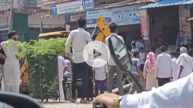 नूह: कस्बा पिनगवां में अवैध कब्जों पर चला पीला पंजा, 150 दुकानों के सामने से हटाया गया अतिक्रमण