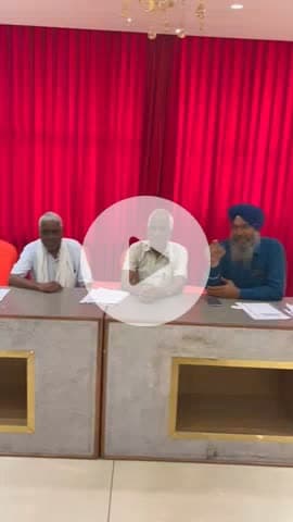 अलवर: रिटायर्ड पुलिसकर्मी ने खुद को SC बताकर जमीन खरीदने में किया फर्जीवाड़ा, तुलेड़ा निवासियों ने की शिकायत