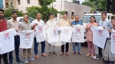 लाडपुरा: पुलिस अधीक्षक तेजस्वनी गौतम ने चाइल्ड हेल्पलाइन 1098 की यूनिफॉर्म का अनावरण किया