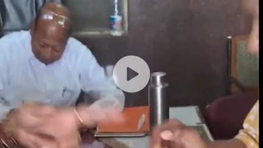 सतना रेलवे स्टेशन: बेटिकट छात्रा से महिला टीसी ने की मारपीट, जुर्माना भरने के बाद छात्रा का हंगामा