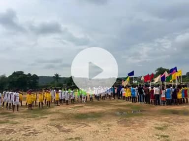 हज़ारीबाग: सांसद खेल महोत्सव-2025 के तहत चुरचू में 10वें नमो फुटबॉल टूर्नामेंट का भव्य आगाज