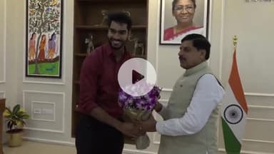 हुज़ूर: भोपाल: क्रिकेटर वेंकटेश अय्यर ने मुख्यमंत्री मोहन यादव से निवास पर की मुलाकात