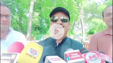 मड़ियाहू: मतदाता सूची विवाद पर डीएम का पलटवार, कहा- अखिलेश यादव के आरोप हैं निराधार