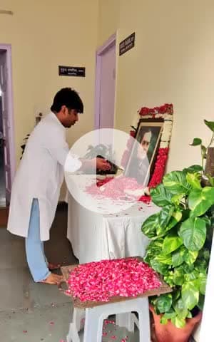 21 वीं सदी के भारत के शिल्पकार, दूरदर्शी, अग्रदूत,  भारत रत्न, स्व. श्री राजीव गांधी जी की जयंती पर शत् शत् नमन। राष्ट्र निर्माण में आपके अतुल्य योगदान को हमेशा याद किया जाएगा।

#RememberingRajivGandhi