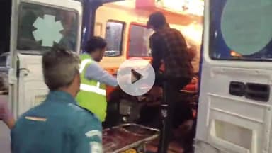 लाडपुरा: कोटा में ट्रक-कार की भिड़ंत में पति-पत्नी समेत 4 की मौत, 5 लोग गंभीर घायल, हाईवे पर गाय सामने आई