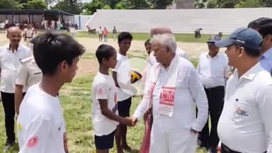 मधेपुरा: बीएन मंडल स्टेडियम में तीन दिवसीय जिला स्तरीय मशाल खेल प्रतियोगिता का शुभारंभ, विधानसभा उपाध्यक्ष ने किया उद्घाटन