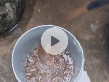 Barai gaon mein peene ka Pani ganda aata hua Lal aata hua