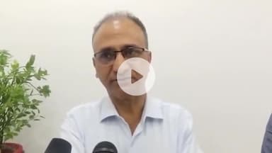 झांसी: दो दिवसीय दौरे पर झांसी पहुंचे उत्तर मध्य रेलवे के महाप्रबंधक ने कहा- 2028 तक तैयार होगा झांसी का नया रेलवे स्टेशन